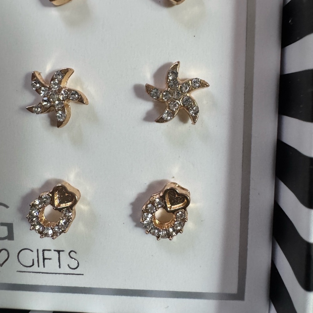 NWT Lori's Gifts LG Gold Earring Set 6 pairs CZ Starfish Bows Hearts Posts - Picture 4 of 10